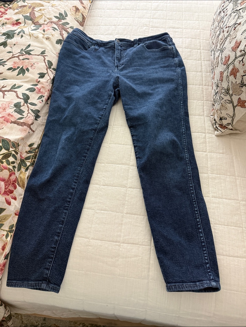 Madewell Dark Blue Women’s Jeans - Classic Slim Fit size 31